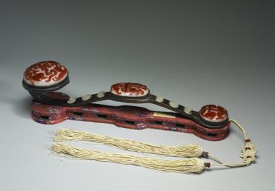 图片[2]-Rosewood ruyi scepter fitted with red overlay glass in happiness and longevity decor, Guangxu  reign (1875-1908), Qing dynasty-China Archive